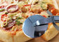ケーキおよびピザ チーズ車輪ピザはカッター/ステンレス鋼の台所用具をナイフで刺します